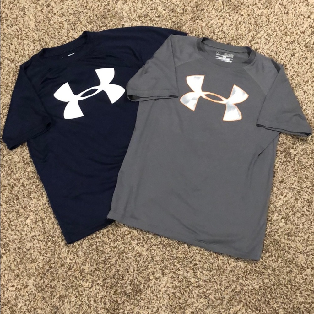 Lot of 2 under Armour boys shirts